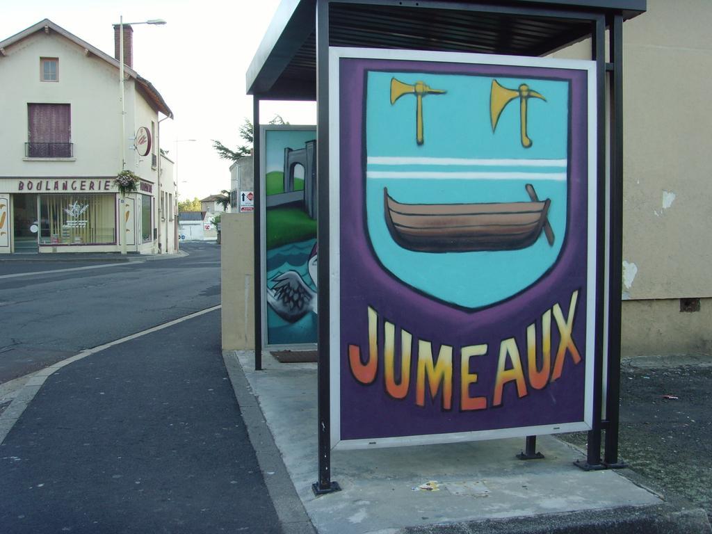 Le Bravard Jumeaux Екстериор снимка