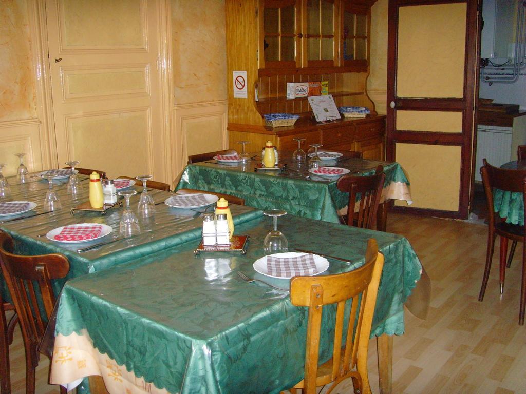 Le Bravard Jumeaux Екстериор снимка
